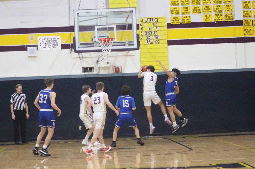 Heather Spaulding \ Staff photo
Jasper Williamson intercepts a shot.