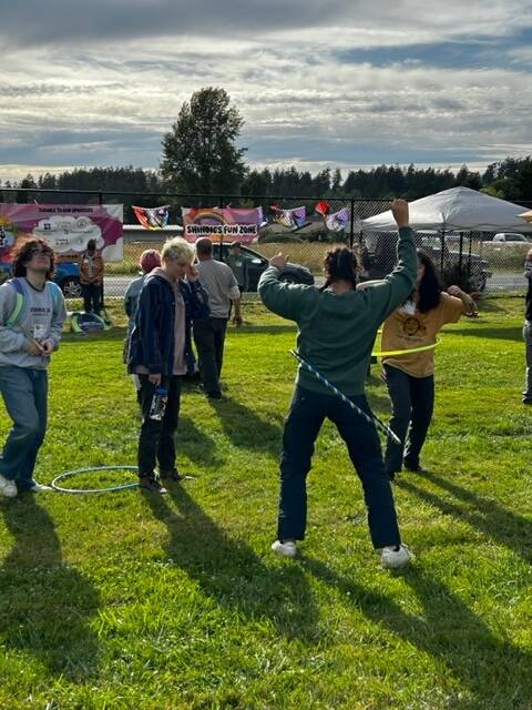 Heather Spaulding \ Staff photo
The crowd played outside despite the cool breeze.