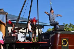 Staff photo \ Kelley Balcomb-Bartok
How this performer was able to dangle from their hair left the audience aghast.