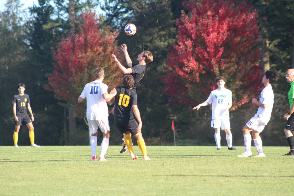 Heather Spaulding  Staff photo
THe Wolverines use their heads to play defensively.