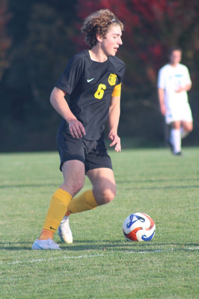 Heather Spaulding  Staff photo
Alden Carli takes control of the ball.