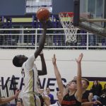 Isabel Ashley\Staff photo
Mamado Hoskins, Sophomore, edges towards the basket.