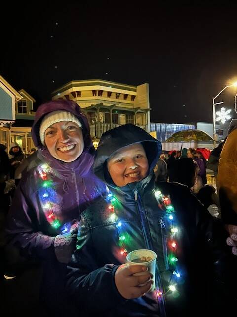 Heather Spaulding/Staff photo
Rachel Radonski and son enjoy the show