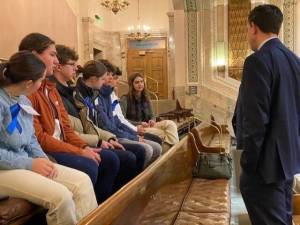 Contributed photo by Jess Newly
Eco Club members sharing their support of the Re-Wrap Act with Rep. Alex Ramel.