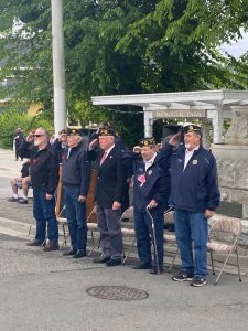 Staff photo / Isabel Ashley[ INSERT NAMES] are recognized for their service at the Memorial Day gathering in Friday Harbor.
Staff photo / Isabel Ashley
All five branches of the US military were represented by the following American Legion members who served in said branches (from left to right): Rich Swenson (US Air force), Craig Dorsey (Coast Guard), Mike Gallagher (Marine Corps), Jim Glover (Navy) and Shannon Plummer (Army).