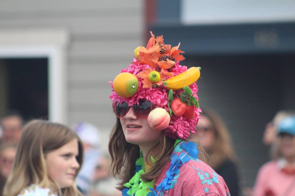 Heather Spaulding \ Staff photo
A freshman decked out for the Tropical Island.