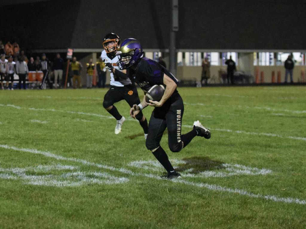 Contributed photo by John Simpson
After pass reception Wolverine Jaden Harrison runs for a touchdown.
Contributed photo by John Simpson
After pass reception, Wolverine Jaden Harrison runs for a touchdown.