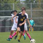 Heatehr Spaulding \ Staff photo
Wolverines passes the ball.