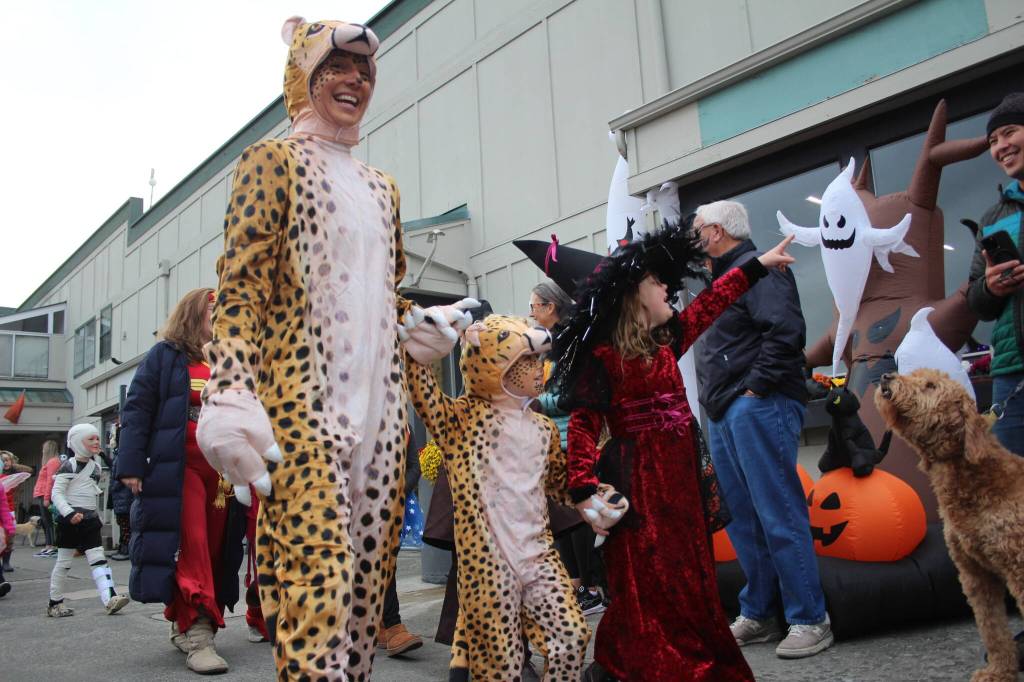 Heather Spaulding \ Staff photo
Momma and baby cheeta.