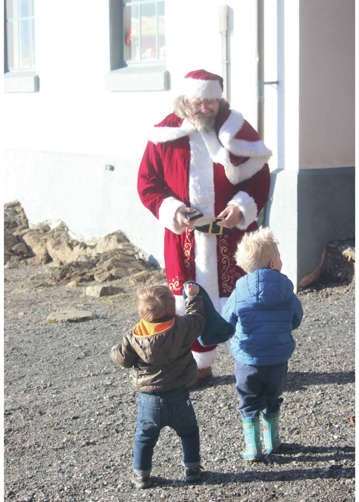 Lime Kiln Holiday Open House celebrators.